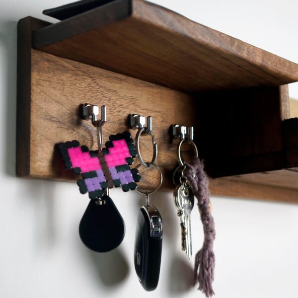 Citrovita Walnut Wood Key Holder – Wall Mounted Organizer Rack - Image 2