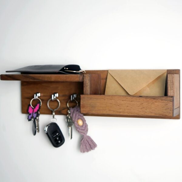 Citrovita Walnut Wood Key Holder – Wall Mounted Organizer Rack - Image 4